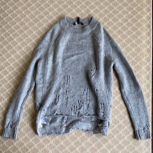 Bcbg Wool sweater with cool detailing